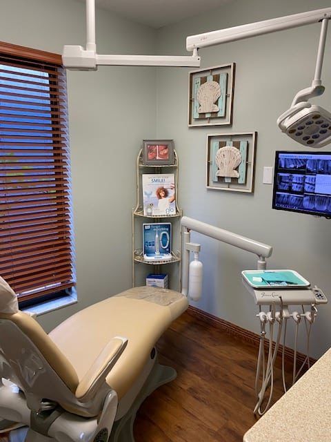 aesthetic dentistry of palm city dental room